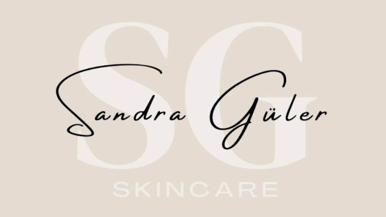 Das Logo von Sandra Güler Skincare.