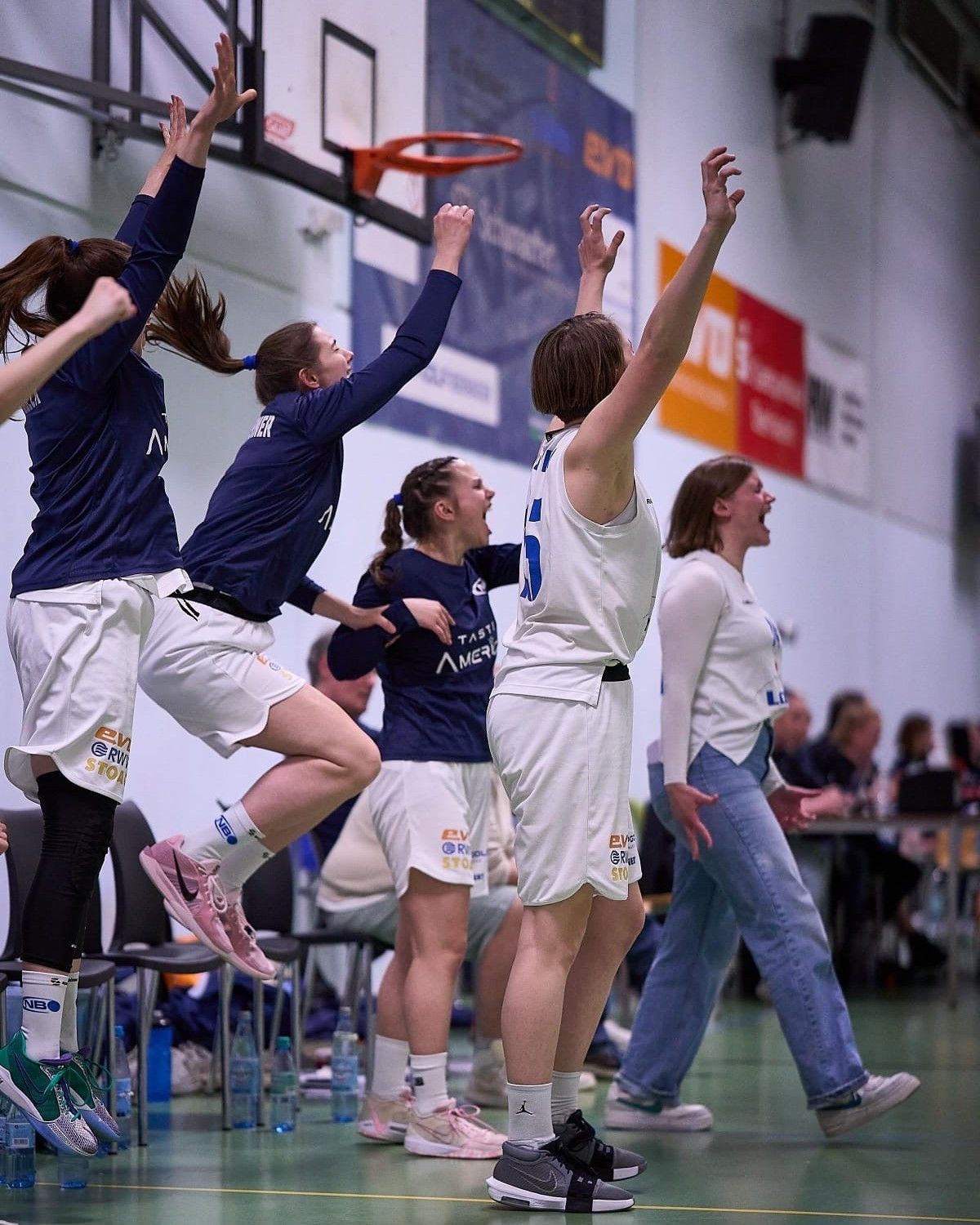 Emotionale Bild 1.Damen